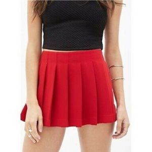 Forever21 Short Woven Red Pleated Skort Size M